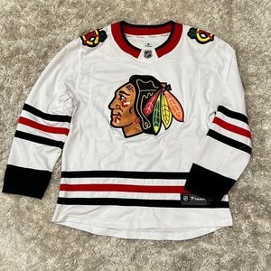 White Chicago Blackhawks Jersey